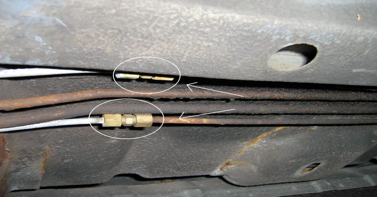 can brake lines collapse